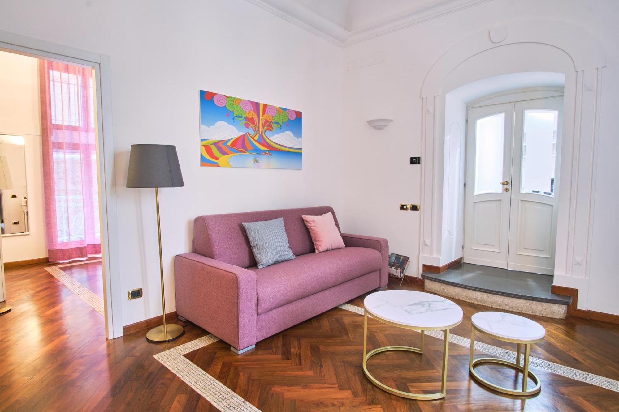 Pink Star Luxury * Napels